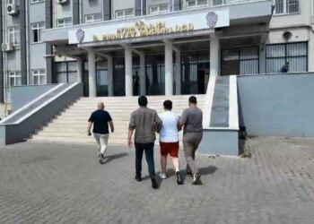Aydın'da 131 yıl hapis cezasıyla aranan suça sürüklenen çocuk yakalandı
