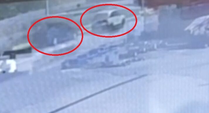 Kayseri’de iki otomobilin çarpıştığı kaza kamerada; 2 yaralı