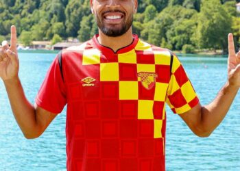 Göztepe'de Rhaldney gidiyor, Henrique geliyor
