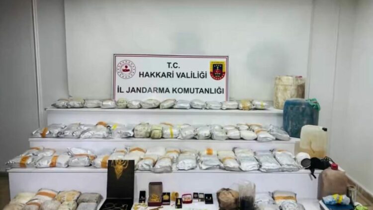 Hakkari'de 626 kilo uyuşturucu ele geçirildi: 4 tutuklama