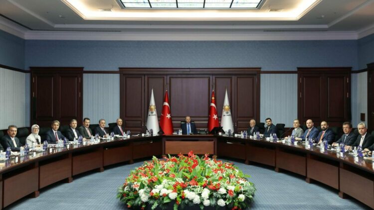 AK Parti'de MYK toplandı