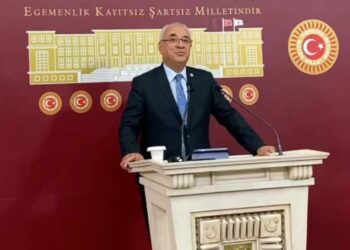 Önder Aksakal: DSP, yasal anlamda sıkıntılı olanlarla bir araya gelemez