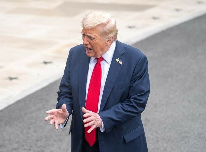 Trump: İran'a çok sert saldıracağız