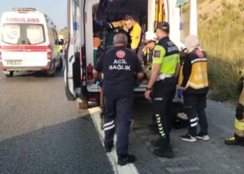 Çekmeköy Kuzey Marmara Otoyolu'nda kaza; 1'i bebek 3 kişi hayatını kaybetti -1