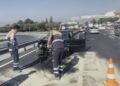 Büyükçekme'de 2 servis minibüsü ve bir otomobilin karıştığı kazada 4 kişi yaralandı -1