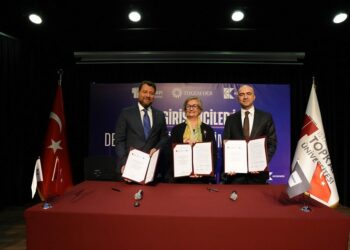 İstanbul Topkapı Üniversitesi'nde kadın girişimcilere destek için iş birliği protokolü imzalandı