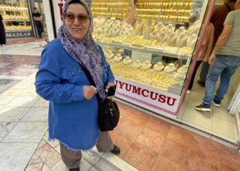 1 milyon 350 bin lira dolandırılmaktan polis kurtardı
