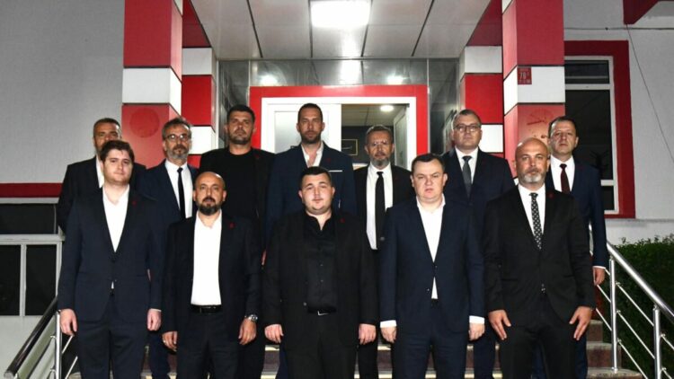 Balıkesirspor'da görev dağılımı tamam