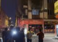 Dairede çıkan yangında çift ile 3 çocuğu dumandan etkilendi