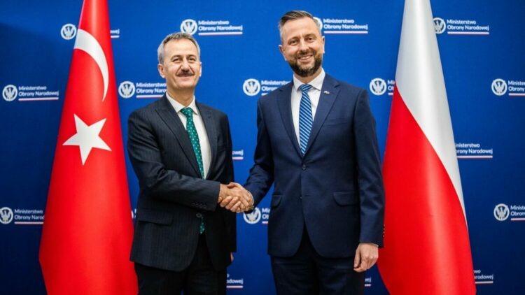Savunma Sanayii Başkanı Görgün, Polonya'da
