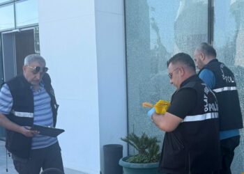 Antalya'da oto galeriye silahlı saldırıda 2 tutuklama, 1 ev hapsi