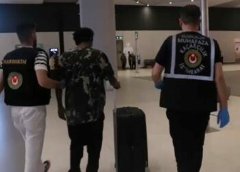 İstanbul Havalimanı'nda 20 milyon lira değerinde 22 kilogram uyuşturucuyla yakalandı