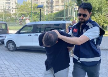 Telsizle haberleşen fuhuş operasyonu şüphelileri adliyede
