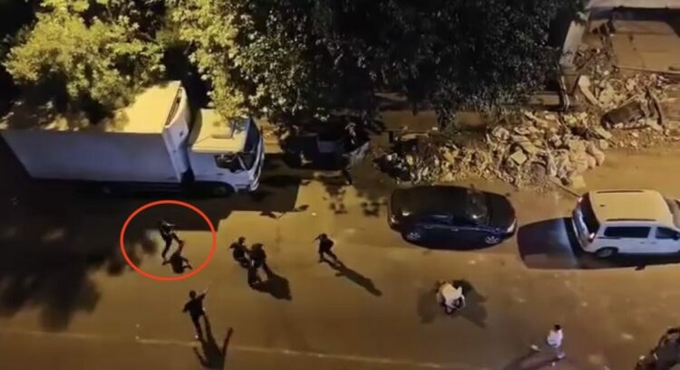1 kişinin silahla yaralandığı kavga kamerada