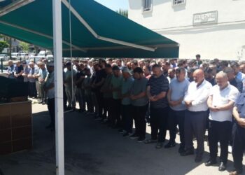 Baba evde ölü bulundu, SMA’lı oğlunun bağlı olduğu cihazın da fişinin çekili olduğu belirlendi