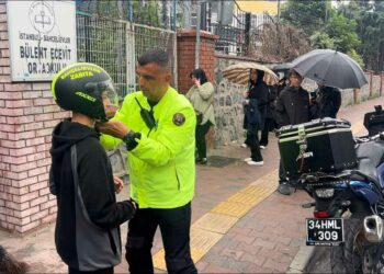 Motorize zabıta ekipleri, 15 öğrenciyi sınava yetiştirdi