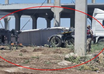 Fabrika inşaatında beton blok, işçilerin üzerine düştü: 1 ölü, 1 yaralı