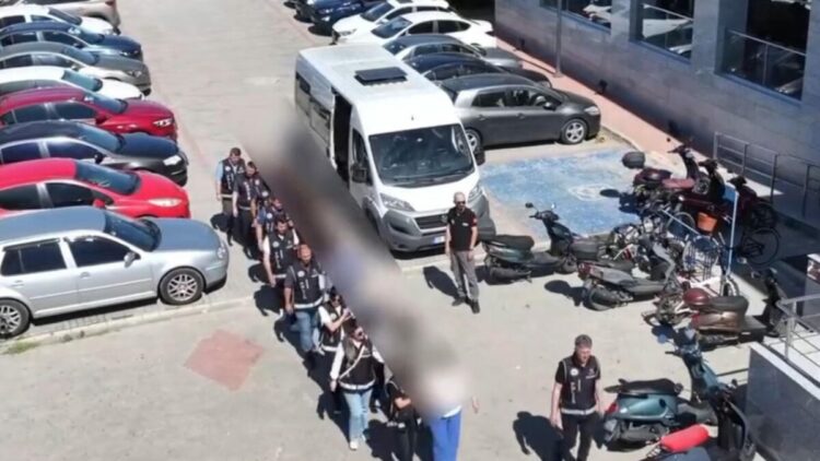 Kırklareli merkezli, sahte engelli raporu düzenleyen şüphelilere yönelik operasyonda 13 tutuklama