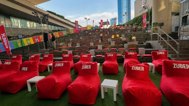 Zorlu Center’da Züber sponsorluğunda milli maç heyecanı