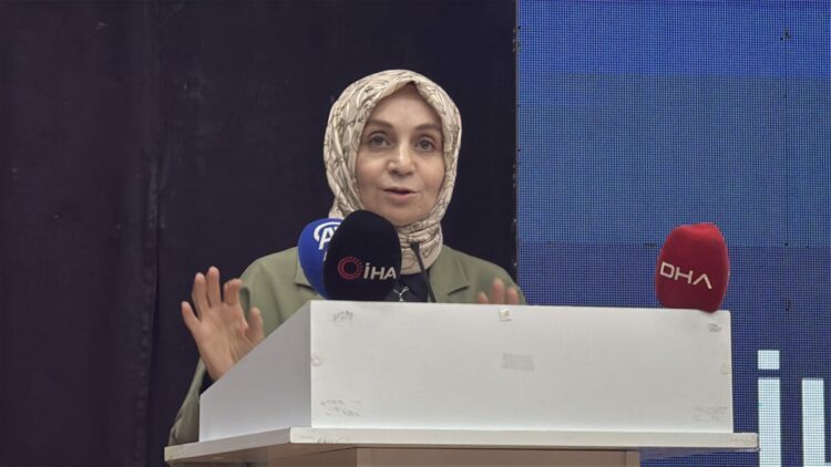 AK Parti'li Usta: Cumhurbaşkanı diye ilan ettiler, şimdi aynı isimler hain diyorlar