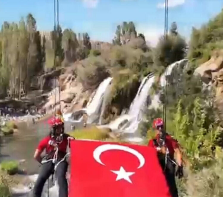 Van İl Jandarma Komutanlığı’ndan Jandarma Teşkilatı'nın 187'nci yılına özel klip