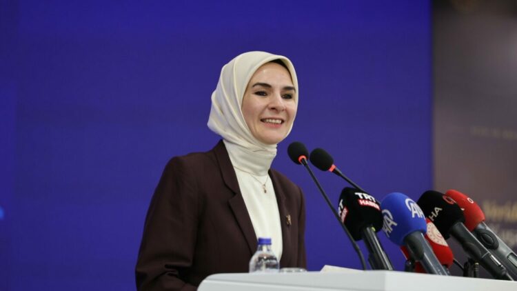 Bakan Göktaş: Evde Bakım Yardımı ödemelerini hesaplara yatırmaya başladık