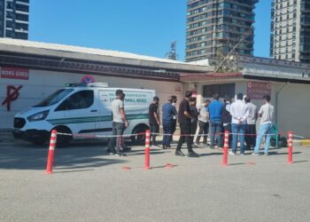 Şanlıurfa’da devrilen traktörün sürücüsü öldü