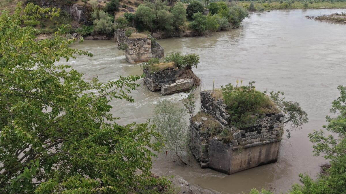 Tarihi köprünün adı ‘Boğazkesen Sultan Murat Han Köprüsü olarak değiştirildi