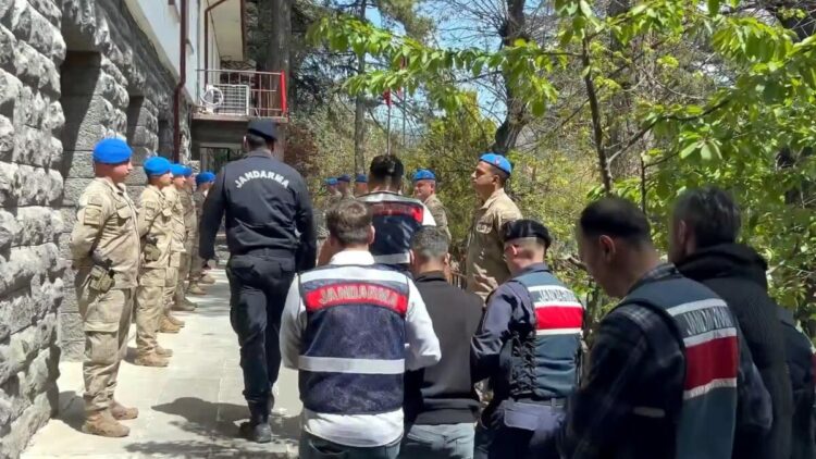 34 ilde dolandırıcılık ve yasa dışı bahis operasyonu; 293 gözaltı