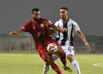 Altay'a iki oyuncudan daha ihtar