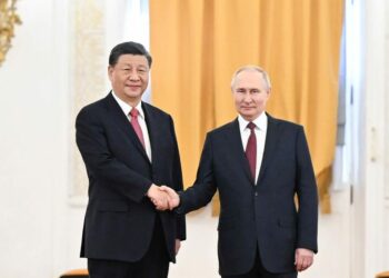 Putin'den Şi'ye doğum günü mesajı