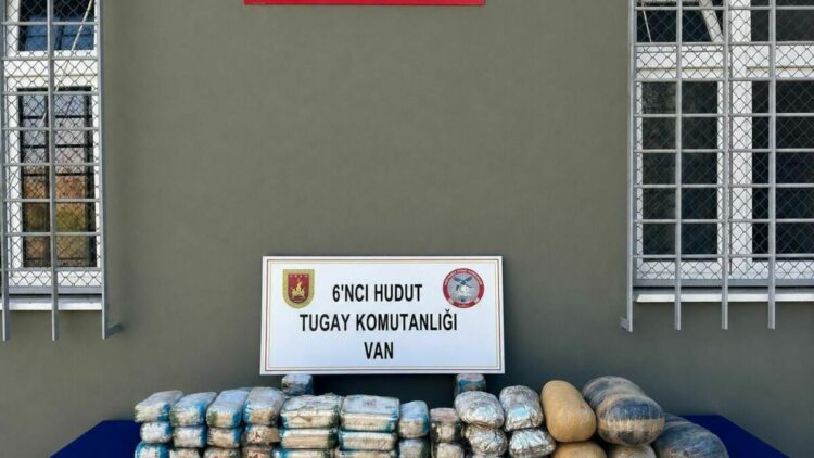 MSB: Van hudut hattında 44 kilo uyuşturucu ele geçirildi