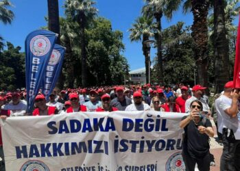 İzmir Büyükşehir Belediyesi’nde işçi eylemi