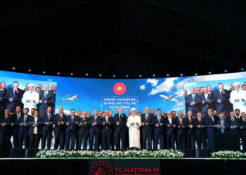 Cumhurbaşkanı Erdoğan: Türkiye, uluslararası diplomasinin de kalbinin attığı yer olmaya başlamıştır