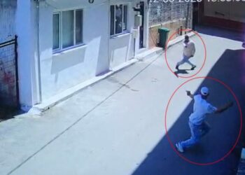 Bursa'da husumetlisini silahla yaralayan şüpheli tutuklandı: Olay anı kamerada