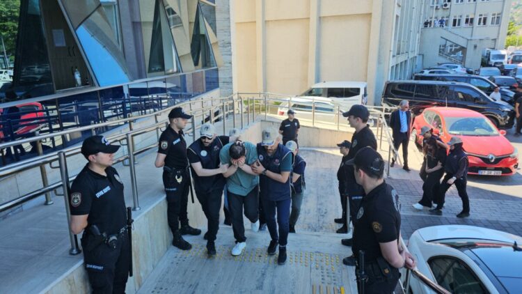 Zonguldak’ta terör operasyonu: 3 tutuklama