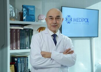 ‘Parkinson ve el titremelerinde ameliyatsız tedavi mümkün’
