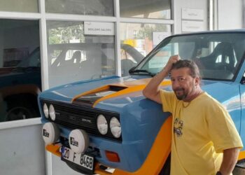 Kazada ağır yaralanan otomobil sürücüsü kurtarılamadı
