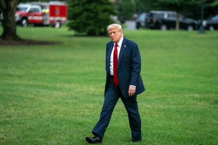 Trump: Hürmüz Boğazı cuma gününe kadar açılacak