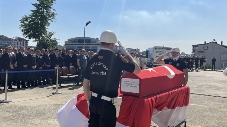 Duruşmada kalp krizi geçirip hayatını kaybeden Cumhuriyet savcısı için tören yapıldı
