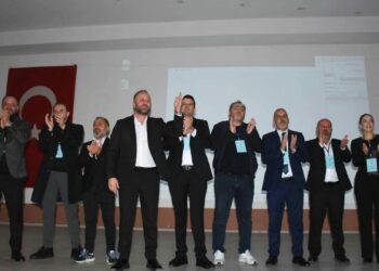 Altay'da kongre telaşı