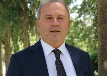 Zimmet davasında eski belediye başkanı dahil 3 sanığa hapis cezası