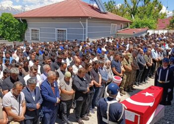 Kazada hayatını kaybeden uzman çavuş, son yolculuğuna uğurlandı