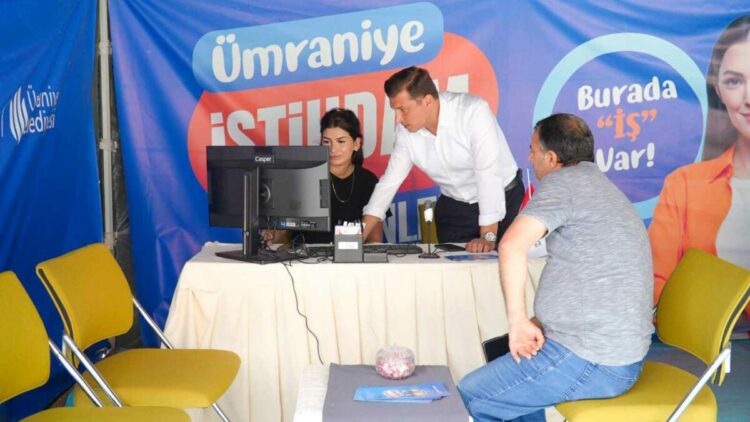 Ümraniye İstihdam Günleri devam ediyor