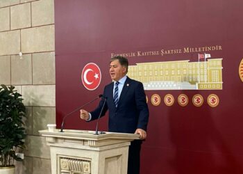 CHP'li Emir: Genel Başkan, 45 gün içinde kurultayı toplamak zorunda