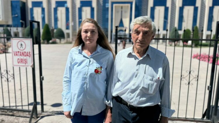 Yaklaşık 100 milyon TL dolandırılan emekli öğretmenin 8 yıldır süren hukuk mücadelesi
