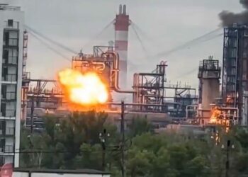 Moskova'da petrol rafinerisine İHA saldırısı