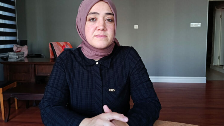 Sakatlandığı dizi yerine diğerini ameliyat eden doktorun hatasını kanıtlayıp tazminat davası açtı