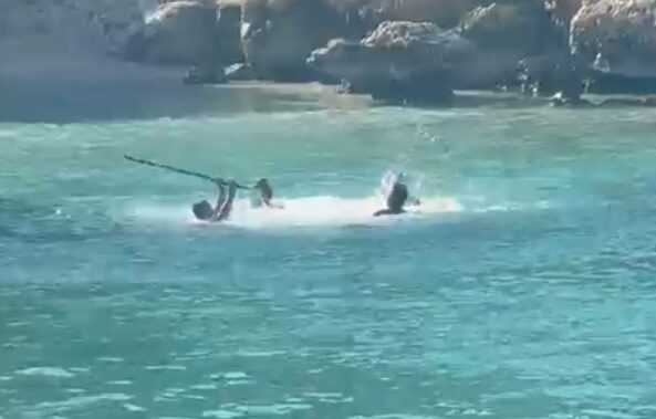 Denizde şişe ve sopayla darp olayında 3 tutuklama