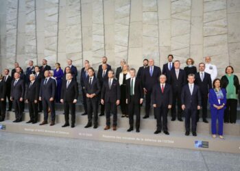 Bakan Güler, NATO Savunma Bakanları Toplantısı'nda aile fotoğrafına katıldı